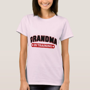 T-shirt Grand-maman dans la formation