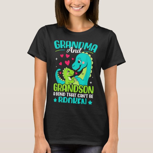 T-shirt Grandma And Grandson A Bond That Can't Be Broken D (Devant)