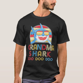 T-shirt Grandma Sharks Pour Femmes
