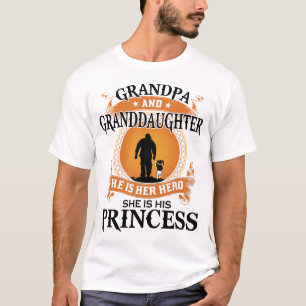 T-shirt Grandpa-Grandgirl C'est son héros c'est sa princes