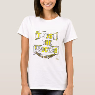T-shirt graphique pour femmes ADOM "Trust the Proc
