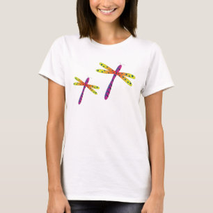 T-shirt graphiquement stupéfié de croix de