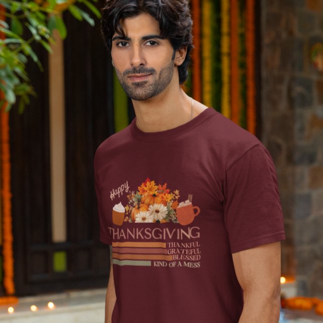 T-shirt Gratuit Gratuit Conception De Thanksgiving (Créateur téléchargé)