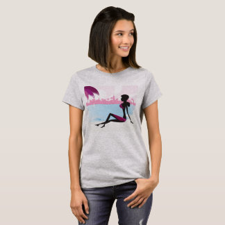 T-Shirt Grau mit von Hand gezeichneter