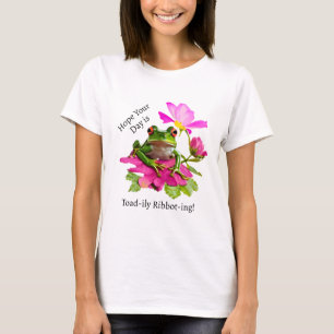 T-shirt Grenouille ou crapaud mignon sur des fleurs roses