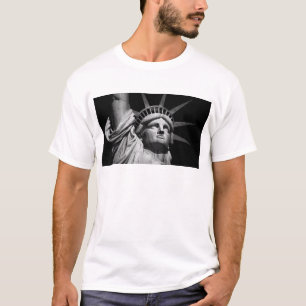 T-shirt Gros plan Statue blanche noire de la Liberté New Y