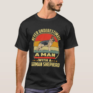 T-shirt GSD078 - Ne Sous-Estimez Jamais Un Homme Avec Un S