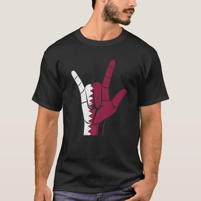 T-shirt Hand Sign Qatar Flag   (Devant)