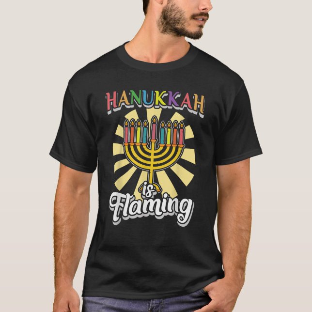 T-shirt Hanukkah Holiday Gay Pride LGBTQ Flag Dreidel Meno (Devant)