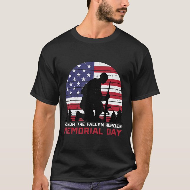 T-shirt Hommage à la Fallen Heroes Memorial Day US Drapeau (Devant)