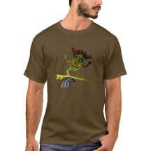 homme de tiki de surfer