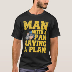 T-shirt Homme mâle avec une casserole ayant un plan Devis 