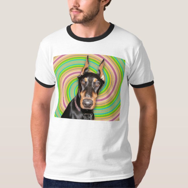 T-shirt Hypnose de Pinscher de dobermann (Devant)