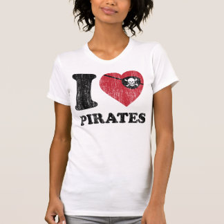 T-shirt I l'amour de coeur pirate la chemise. Rétro