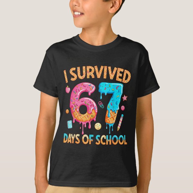 T-shirt I Survived 67 Days Of School Funny 67 Teacher Stud (Devant)