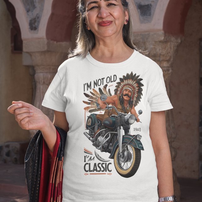 T-shirt Icône intemporelle : Pas vieille, mais légendaire (Créateur téléchargé)