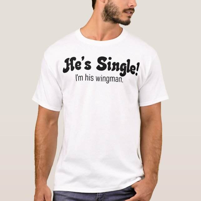T-shirt Il est célibataire ! chemise d'ailier (Devant)