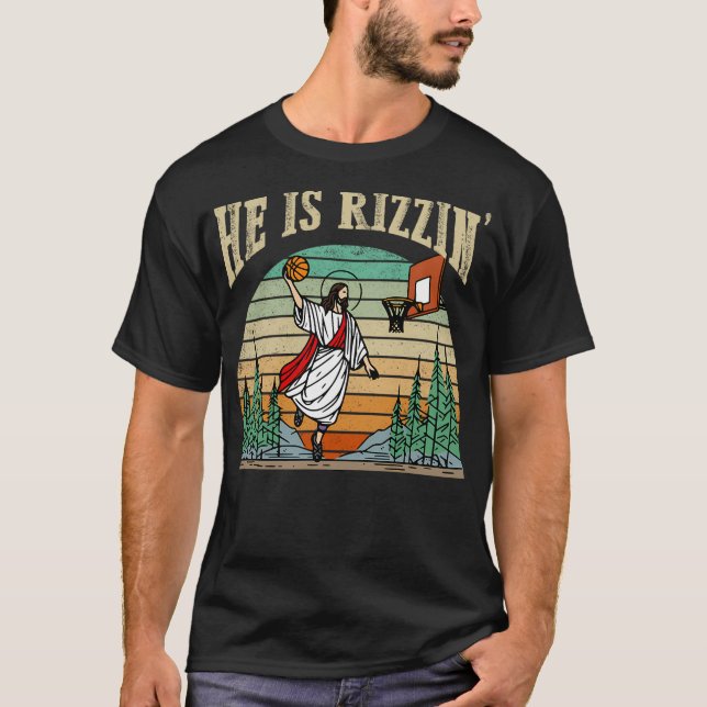 T-shirt Il Est Rizzin Basketball Retro Christian (Devant)