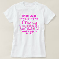 im une femme intelligente, chique, instruite qui