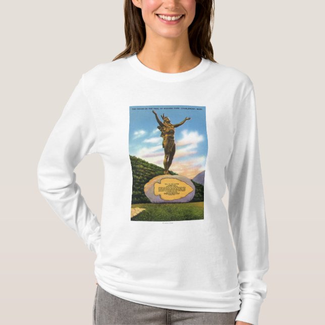T-shirt Indien sur la statue de traînée à la vue de parc (Devant)
