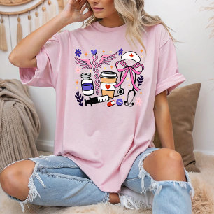 T-shirt Infirmière mignonne Eléments Infirmière mauve Chos