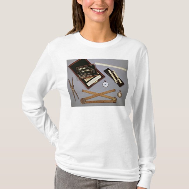 T-shirt Instruments de dessin employés par Isambard (Devant)