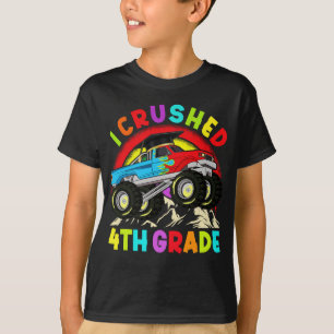 T-shirt J'ai broyé 4e année Monster Truck Graduation Cap