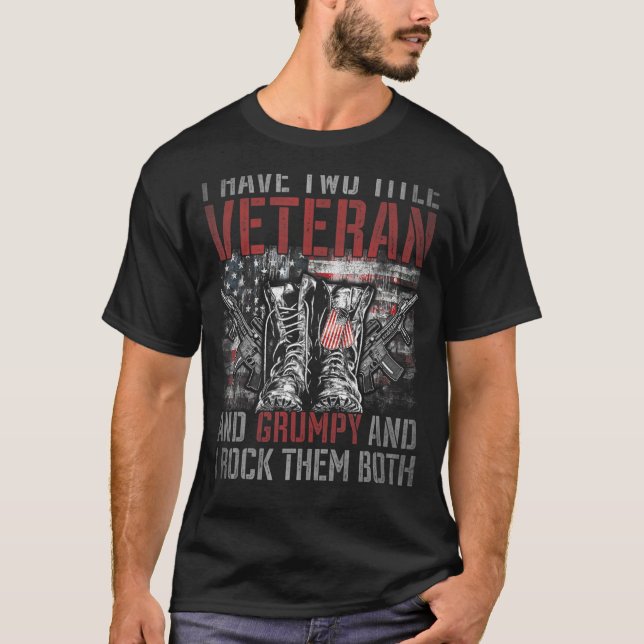 T-shirt J'ai deux titres Vétérinaire et Grumpy Fière de la (Devant)