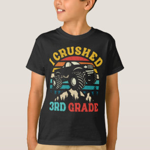 T-shirt J'ai écrasé 3e grade Monster Truck Graduation Cap