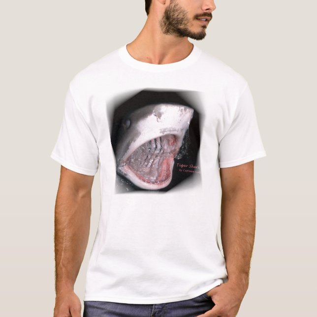 T-shirt J'ai survécu à la plongée de requin (Devant)