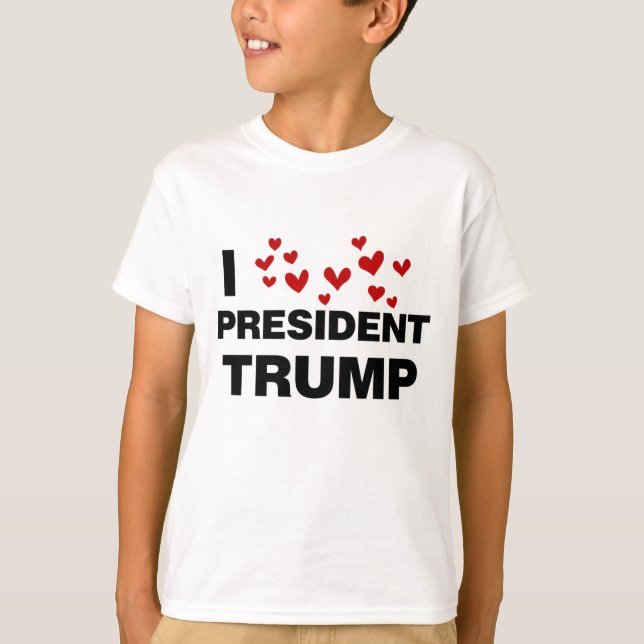 T-shirt J'aime les coeurs du président Trump (Devant)