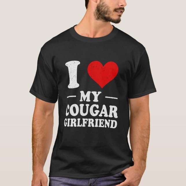 T-shirt J'Aime Mon Cougar Girlfriend J'Aime Ma Girlfriend (Devant)