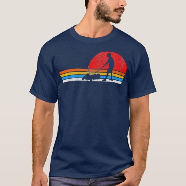 T-shirt Jardinage de tondeuse de laiton rétro (Devant)