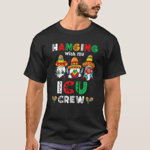 T-shirt Je Me Serre Avec Mon Équipage Infirmière NICU Gnom
