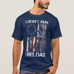 T-shirt Je ne cours pas Je recharge les patriotes du drape