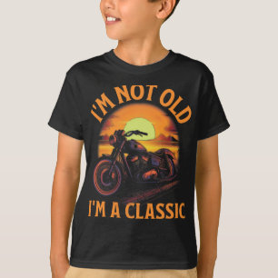 T-shirt Je ne suis pas vieux, je suis un classique - Fête
