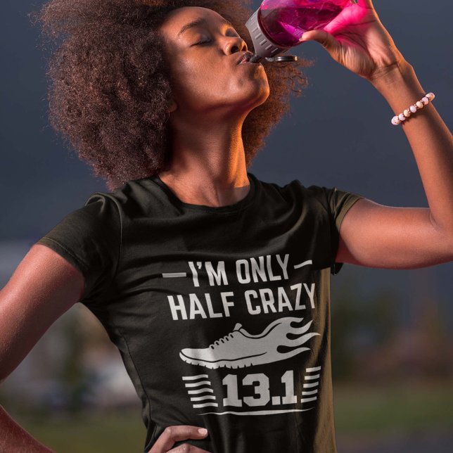 T-shirt Je ne suis qu'à moitié fou (Créateur téléchargé)