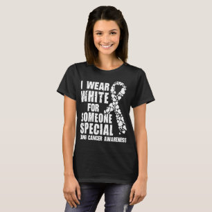 T-shirt Je porte le blanc pour quelqu'un cancer de poumon