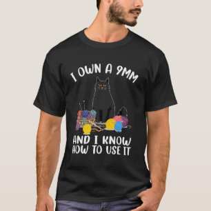 T-shirt Je possède un 9MM et je sais m'en servir Crochet C
