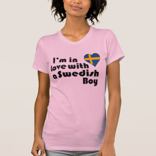T-shirt Je suis amoureuse d'un garçon suédois