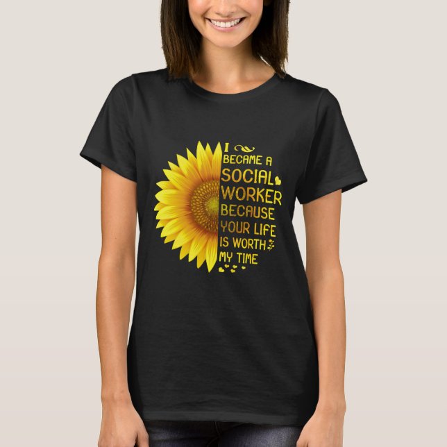 T-shirt Je Suis Devenue Une Travailleuse Sociale (Devant)