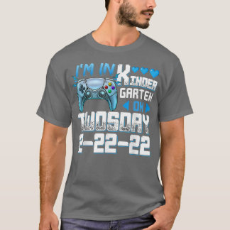 T-shirt Je suis en maternelle le mardi 2-22-22 Vid