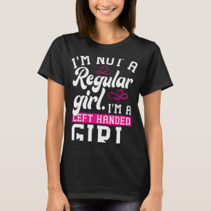 T-shirt Je suis une fille à gauche mignonne dame à gauche