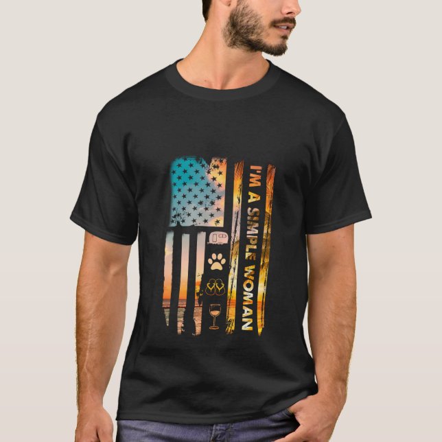 T-shirt Je suis Une Simple Femme Camping Vin Flip Flops Ch (Devant)