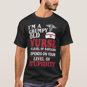 T-shirt Je suis une vieille infirmière grincheuse