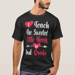 T-shirt J'Enseigne Le Petit Coeur Le Plus Doux Valentines