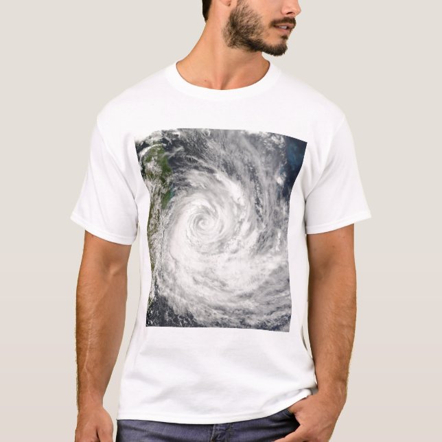 T-shirt Jeu de cyclone tropical au large de Madagascar (Devant)