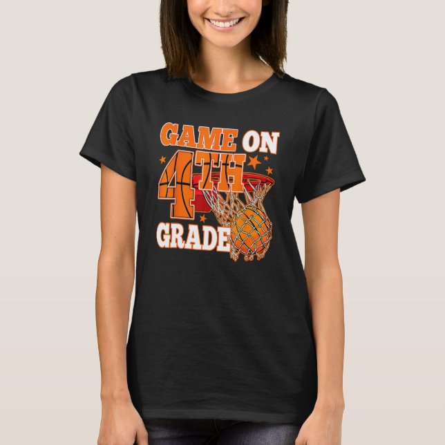 T-shirt Jeu De Garçons Sur Basketball 4E Année Retour À L' (Devant)