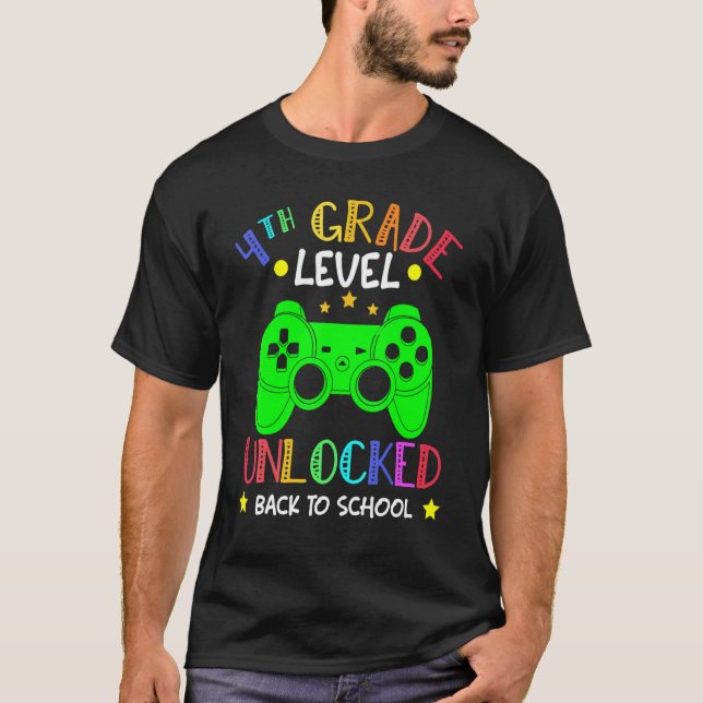 T-shirt Jeu vidéo déverrouillé de 4e année à l'école (Devant)