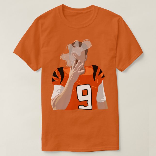 T-shirt Joe Burrow Fumer du cigare 1 (Design devant)